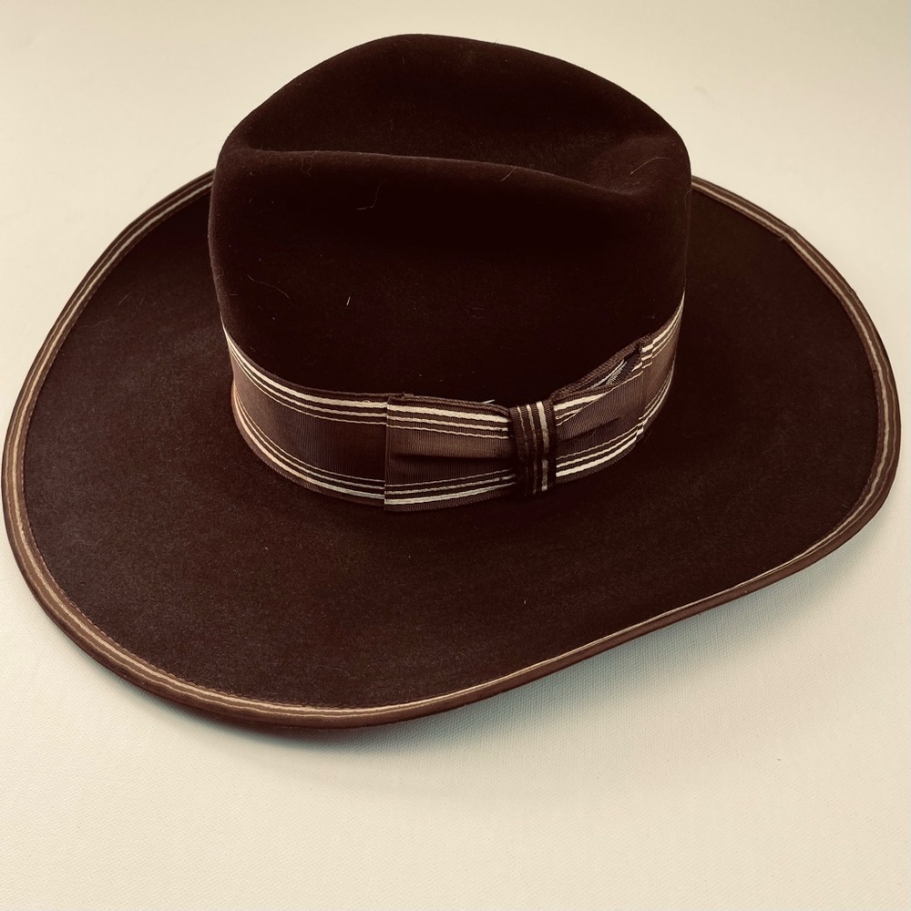 Fedora- Authentic Size 7, Perfect for Cosplay, Comic con, Indiana Jones inspired